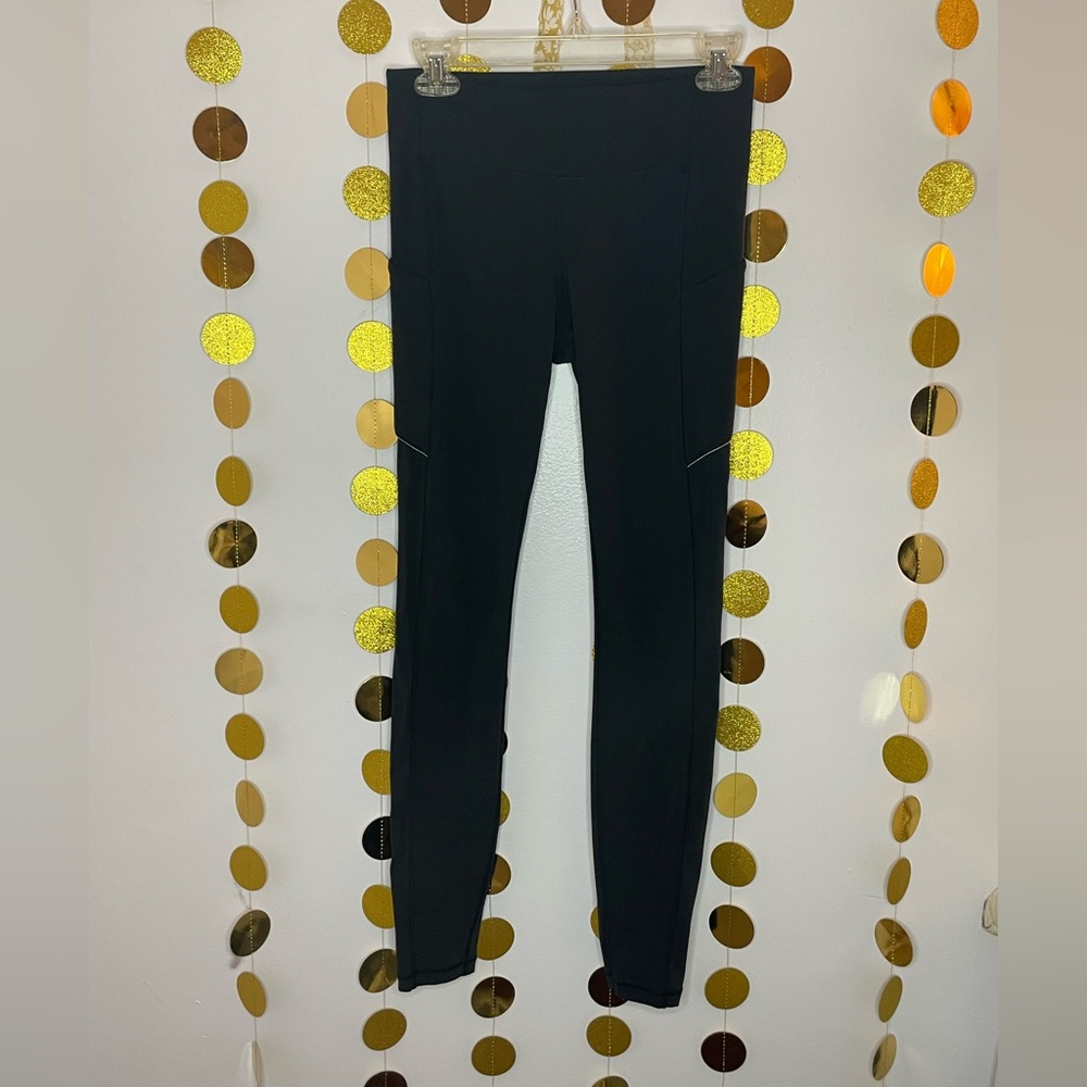 Lululemon leggings size 6